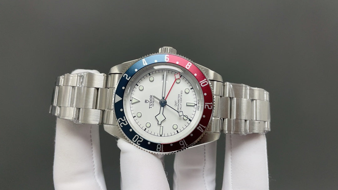 Tudor Black Bay Series-White